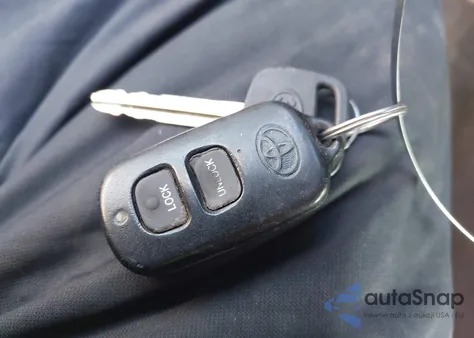 2004 Toyota Tundra Sr5 V8 from USA, damaged, VIN 5TBBT44104S455758